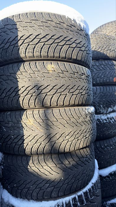 235/45/18 Nokian Hakkapeliitta R 3