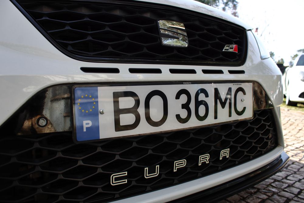 Seat Leon Cupra 280 2.0 TSI (319€/mês)