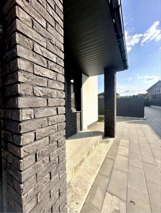 Продаж окремого будинку 130 м² + мансарда, 6 соток, Стоянка 2, Ірпінь