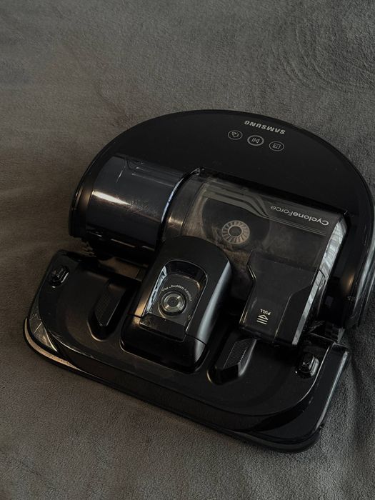 Продам Робот-пилосос Samsung VR20K9350WK/EV