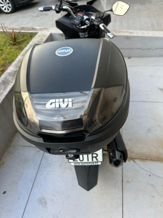 Honda pcx 125, com extras .