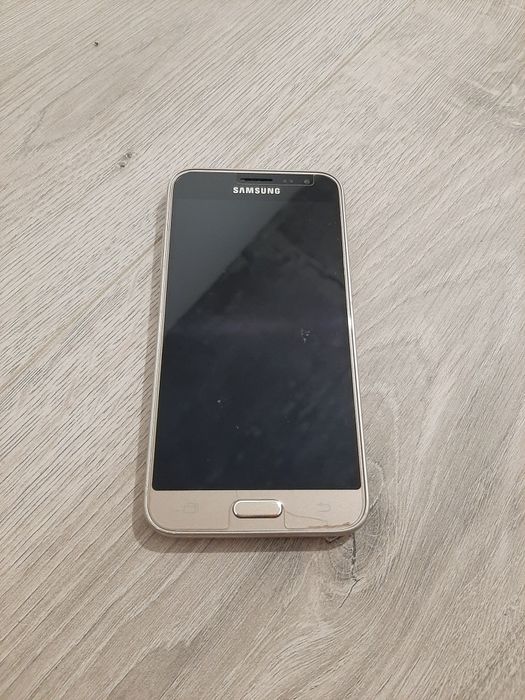 Samsung J320H на запчастини