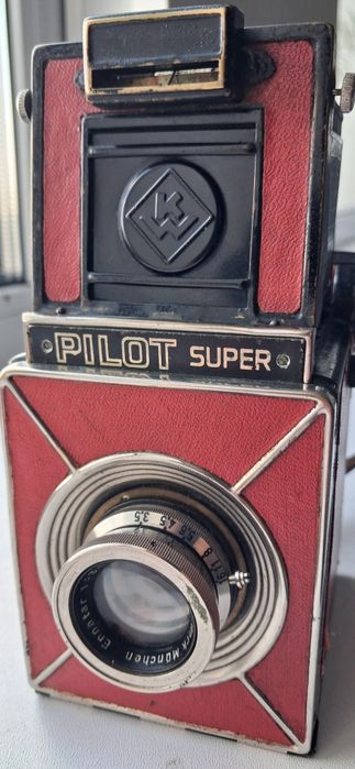 Рідкісний довоєнний фотоапарат Pilot Super KW (Червоний / Red)