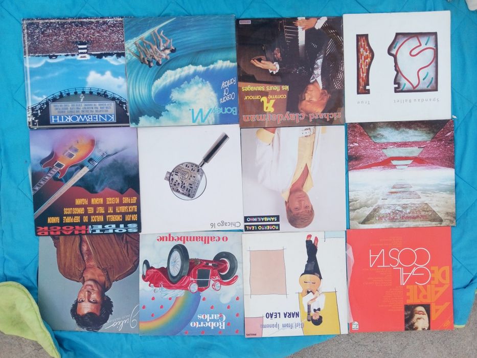 12 vinis incluindo Gal Costa