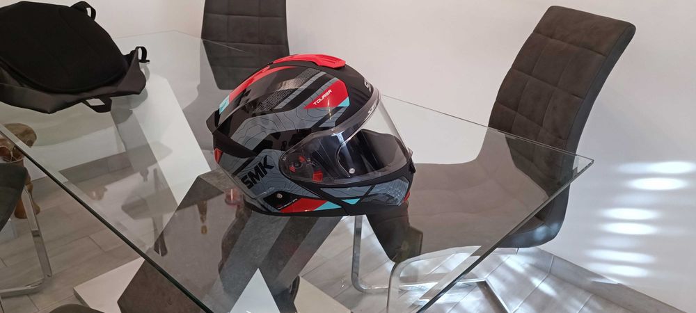 Capacete SMK novo