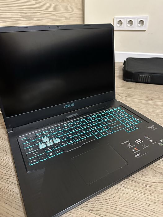 Ігровий ноутбук ASUS TUF Gaming FX705DU