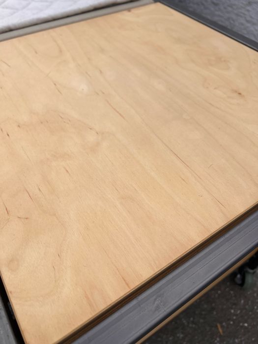 Móvel IKEA com banco integrado