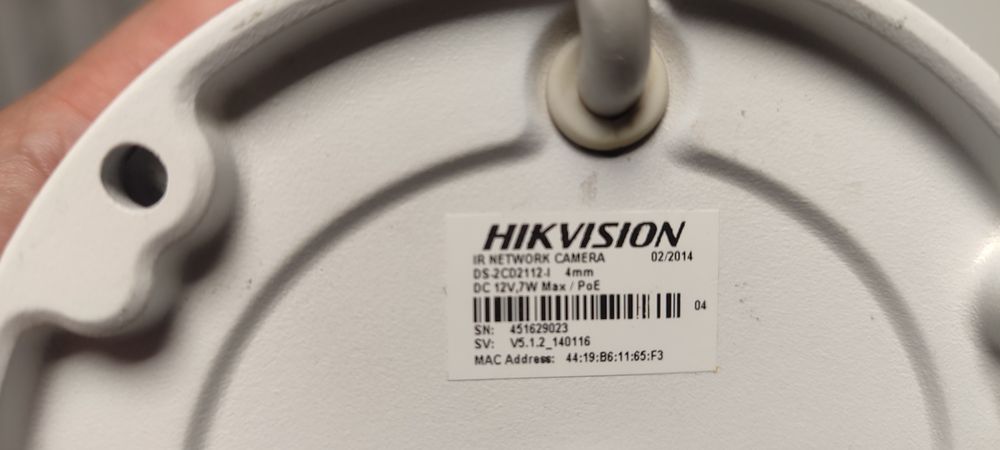 IP-камери Hikvision DS-2CD2112-I