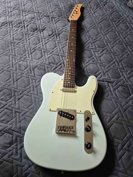 Gitara elektryczna Sire larry carlton t3