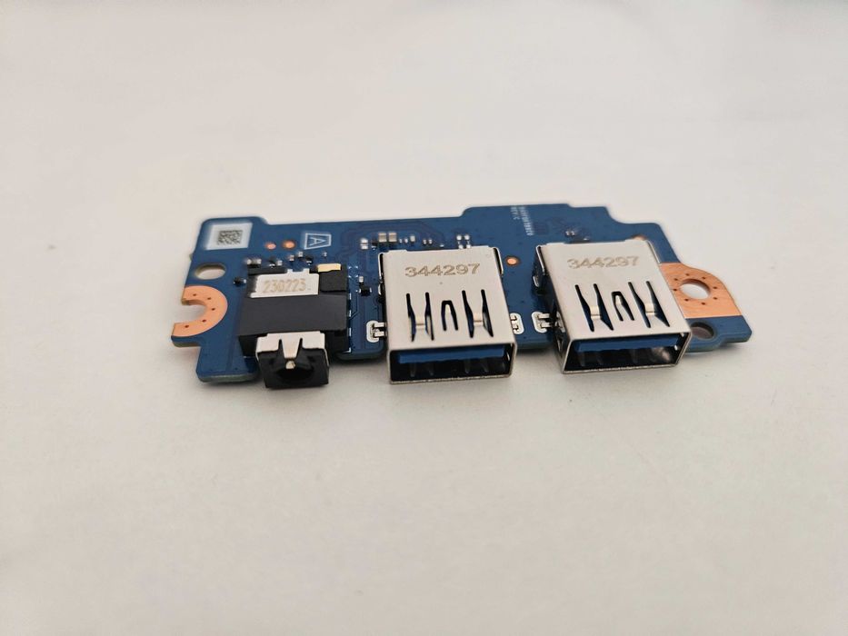 Vendo Sub Board - USB/AUDIO W/O FP PN: 34079795 para Fujitsu Lifebook A3510/11