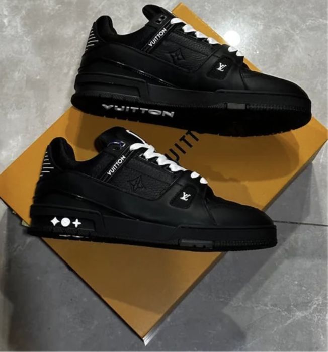 Buty valentino 40-45 skora naturalna
