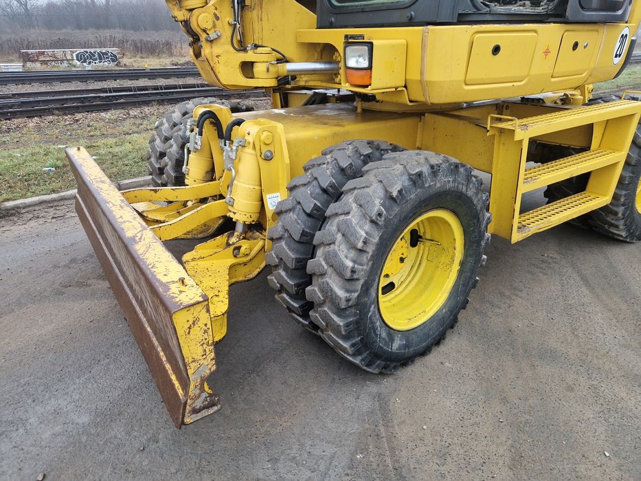 Komatsu PW118 MR -8