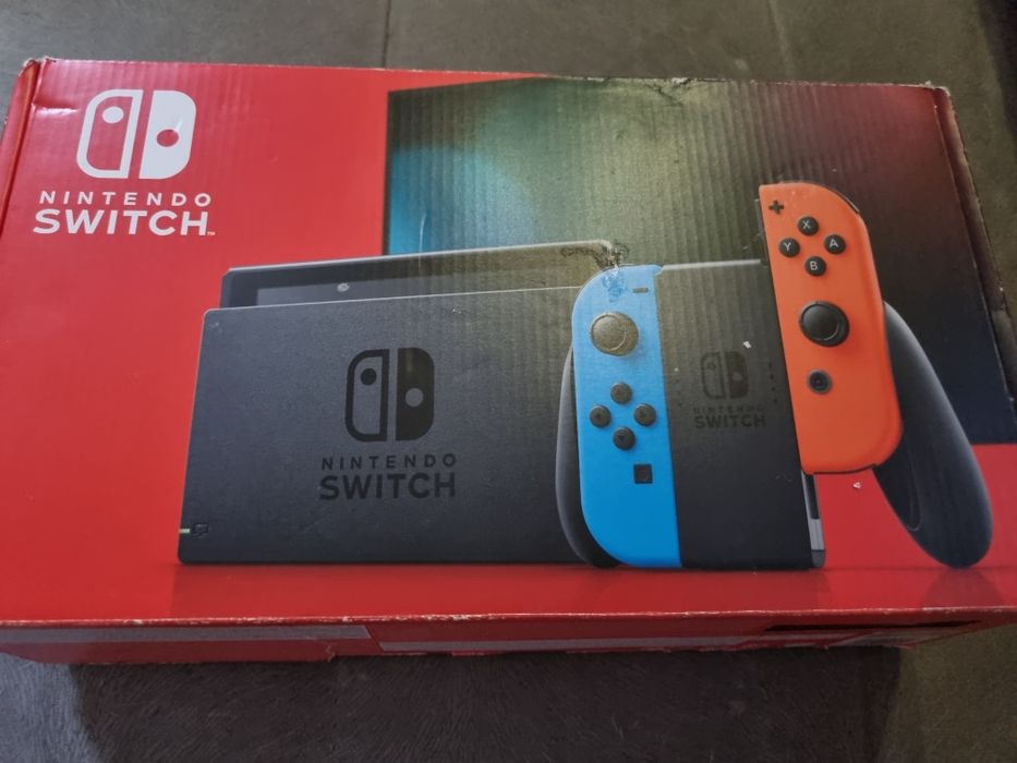 Nintendo Switch (Komplet) – Stan Idealny, użyta kilka razy