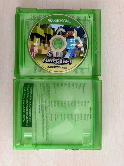 Xbox One games UFC3 and MineCraft