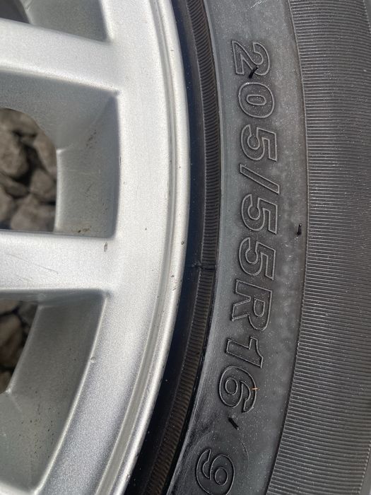 Alufelgi koła orginalne Skoda . VW Audi 16-5x112 z oponami