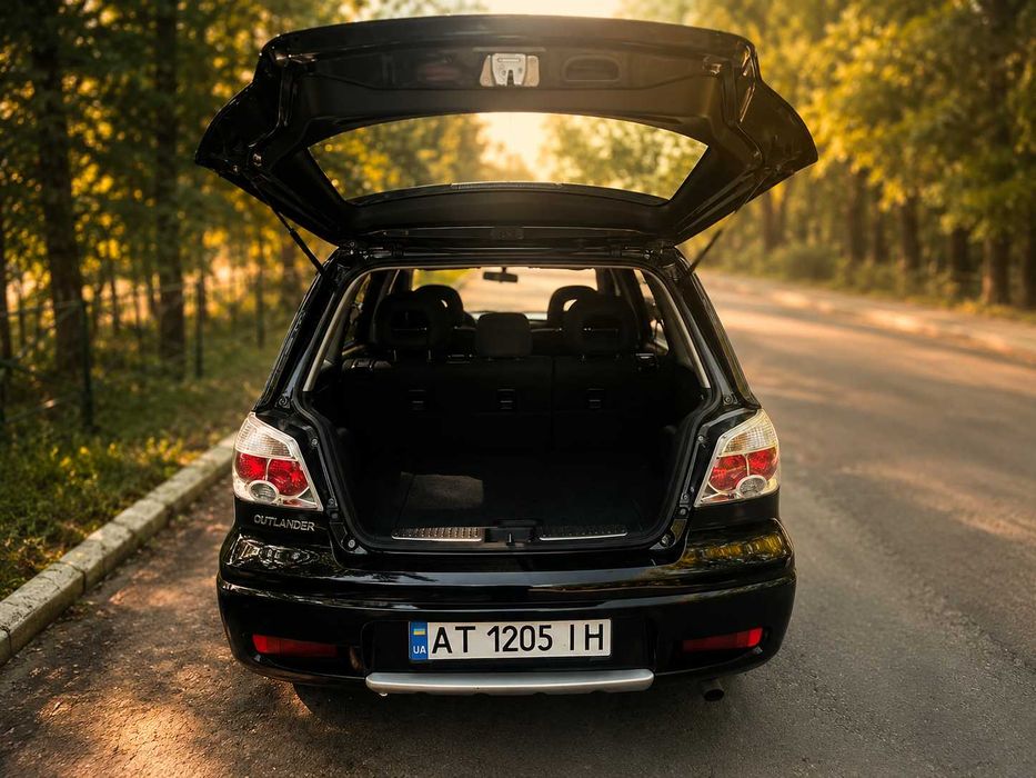 Mitsubishi Outlander 2007 • Бензин / Газ • Відмінний стан