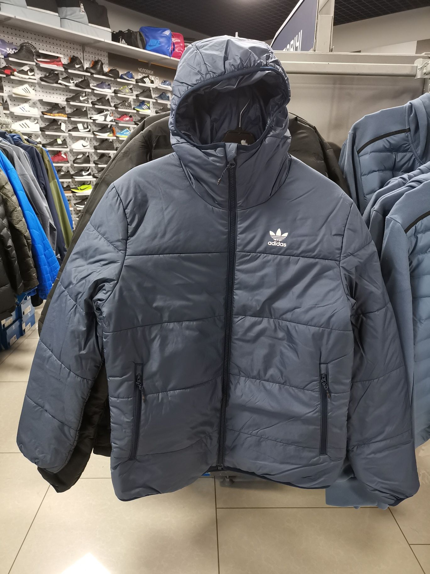 Оригинальная куртка Adidas Padded Jacket ED5828: 3 890 грн. - Спортивные  куртки Ковель на Olx