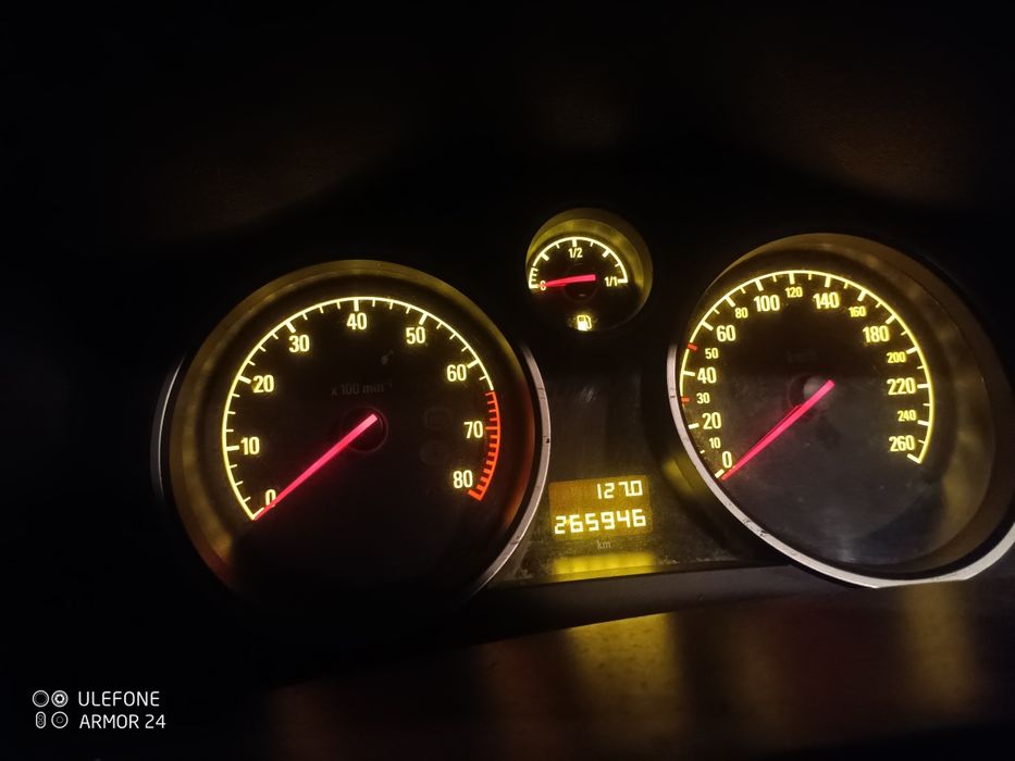 Продам автомобіль Опель Астра Н