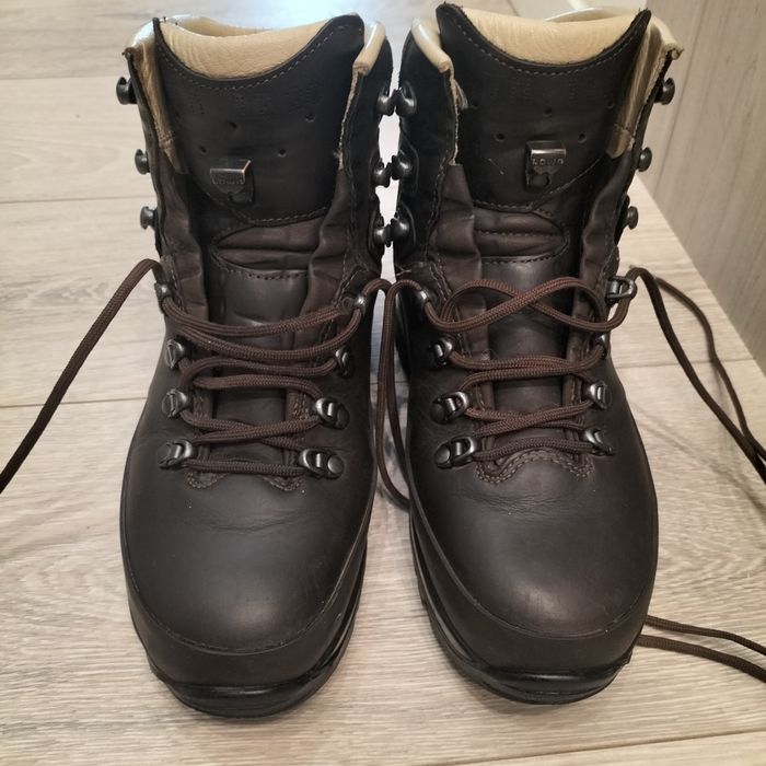 Buty górskie Lowa r. 37.5
