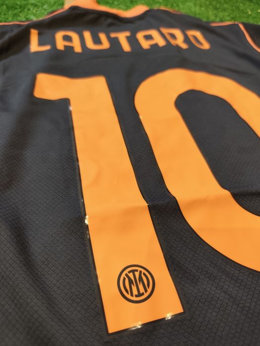 Camisola alternativa Inter Milão 25/26 - Lautaro