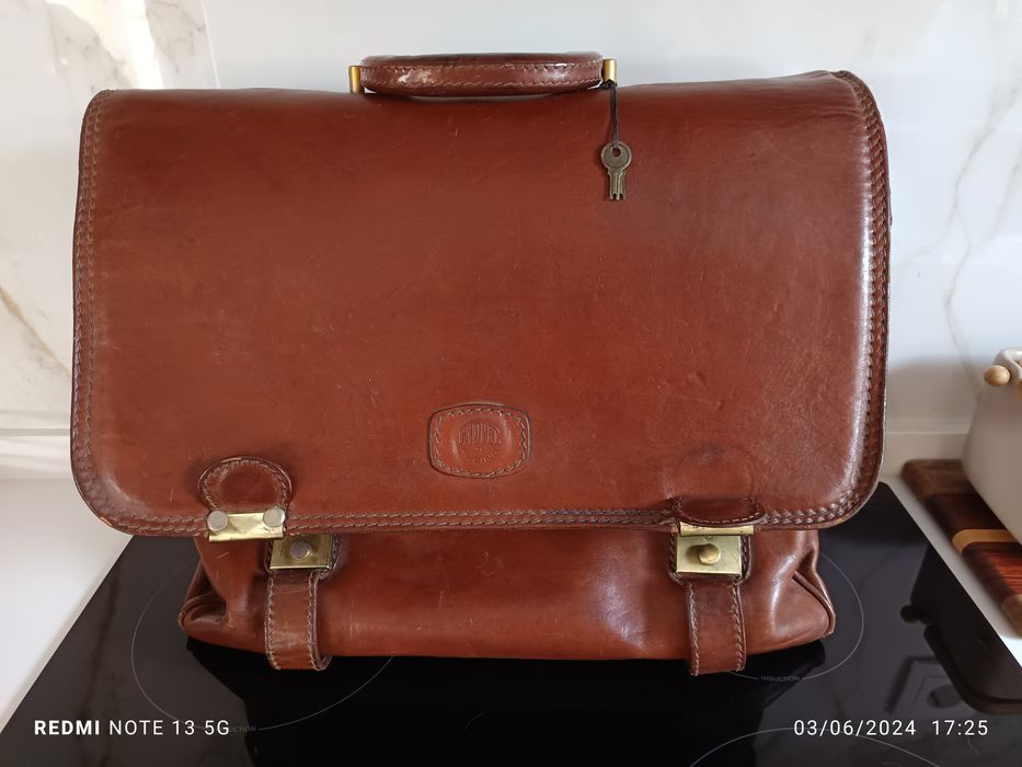 Mala de admistrativo  em pele