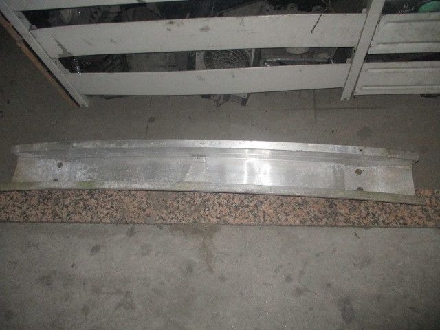 Reforço pára-choques trás SAAB 9-3 Hatch (YS3D)