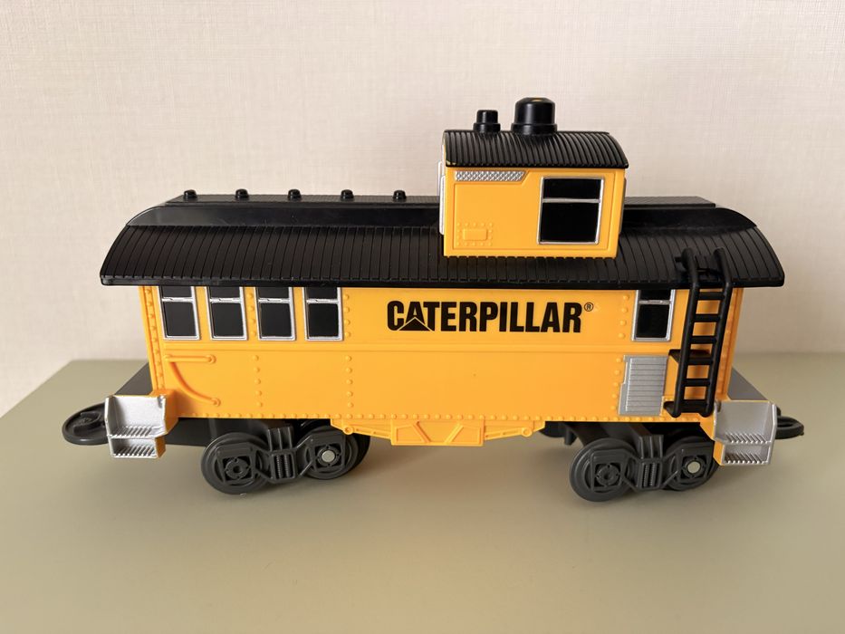 іграшковий потяг CAT Construction Express Train