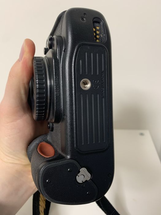 nikon f100 - купить пленочные фотоаппараты - Цена на OLX.ua