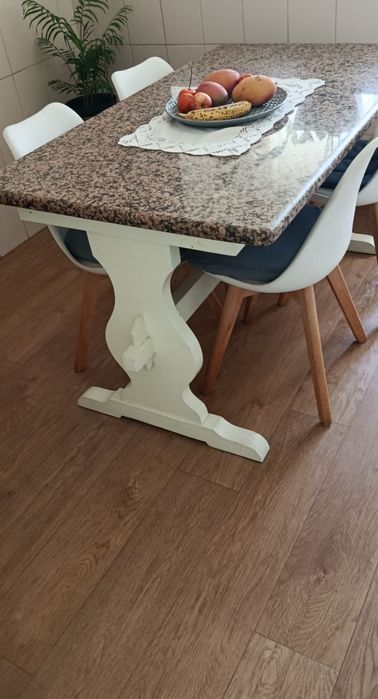 Tampo mesa de cozinha em pedra mármore 1,40 x 0.80
*Apenas o tampo