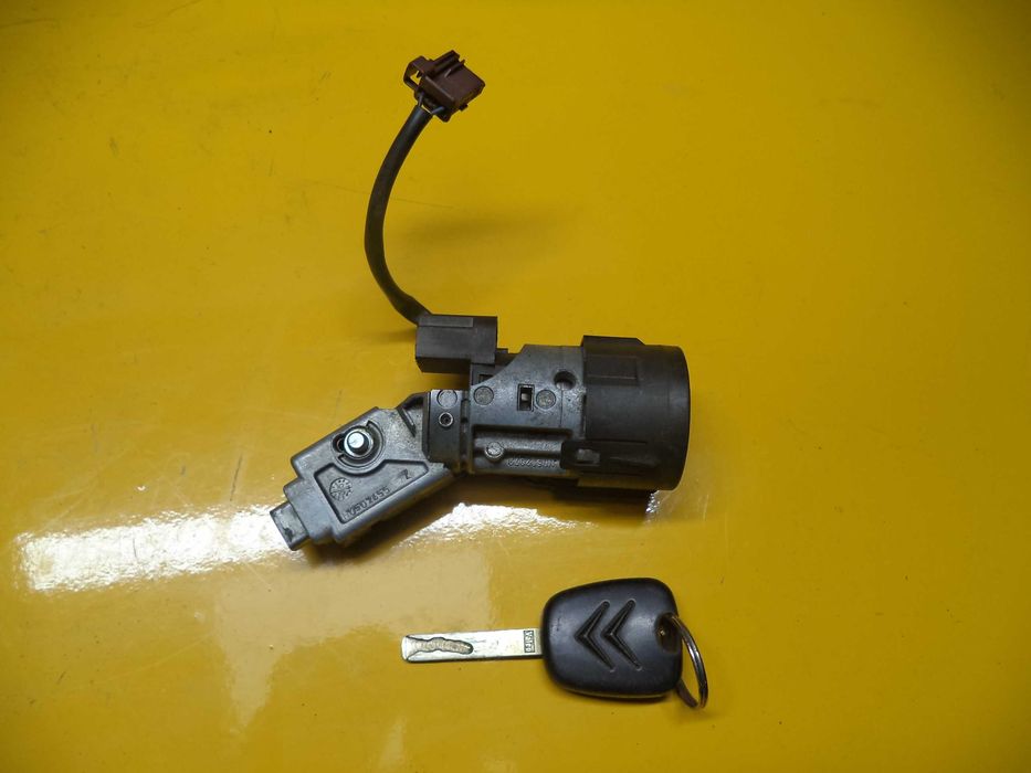 Замок зажигания Peugeot Partner Пежо 407 Citroen Berlingo Citroen C4