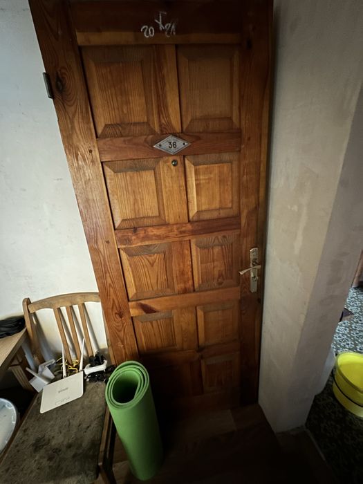 Вхідні двері у нормальному стані,без коробки.