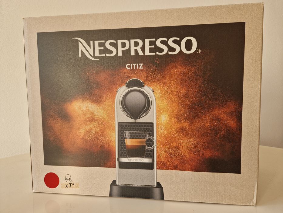 Nespresso Citiz nova em caixa