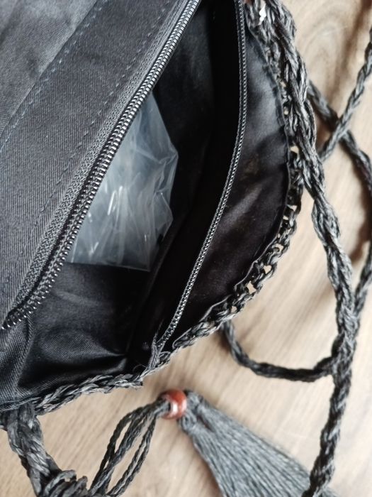Torebka letnia, Wiosna-Lato