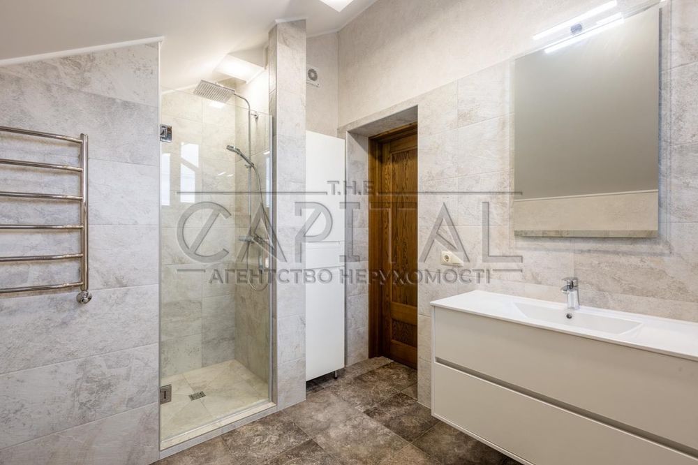 Пропонується в оренду двоповерховий затишний будинок в Гореничах 250м2