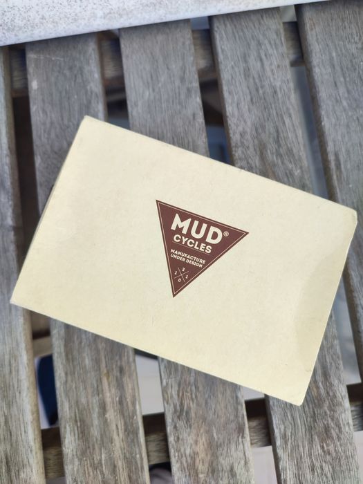 Punhos de bicicleta em pele MUD