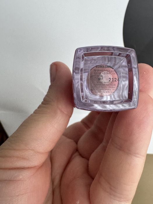 Блиск Huda Beauty, колір Bombshell, 3,9 ml, новий