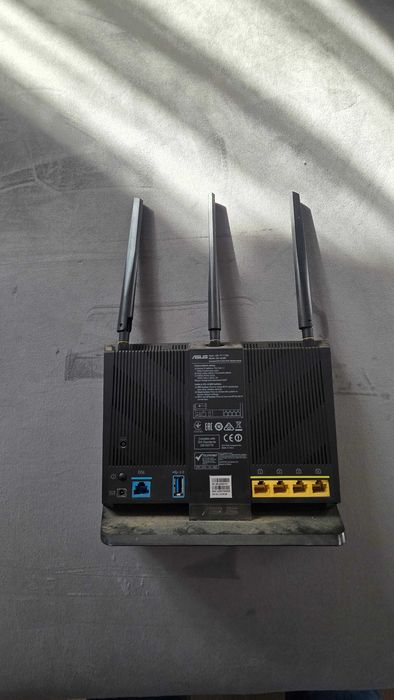Router DSL Asus DSL-AC68U