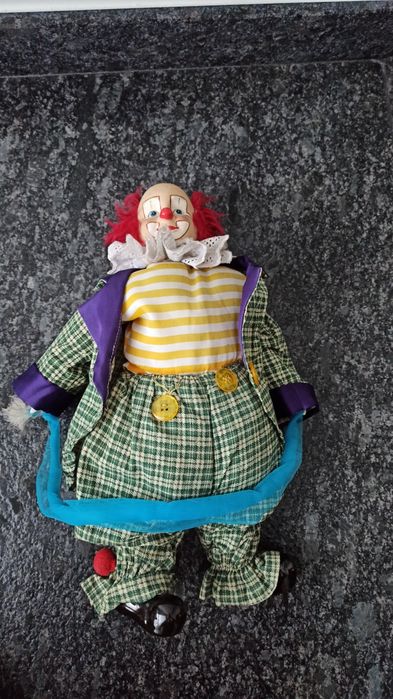 Stara lalka porcelanowa clown ok 35 cm
