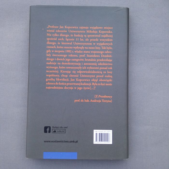 Jan kopcewicz na ciemnej stronie czasu