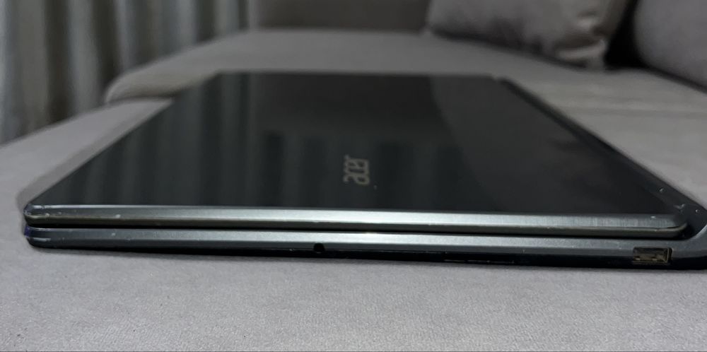 Laptop for Parts64752113693697124