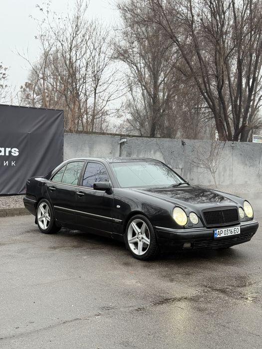 Mercedes E210 3.2 бенз