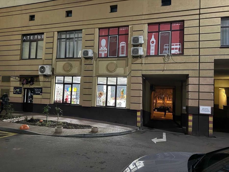 ЦЕНТР, з орендарем, приміщення 81 кв.м, вул.Полтавська 10