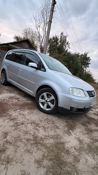 Volkswagen Touran 1.6 FSI