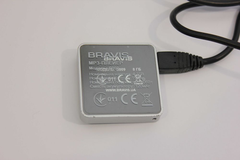 MP3 плейер Bravis s009