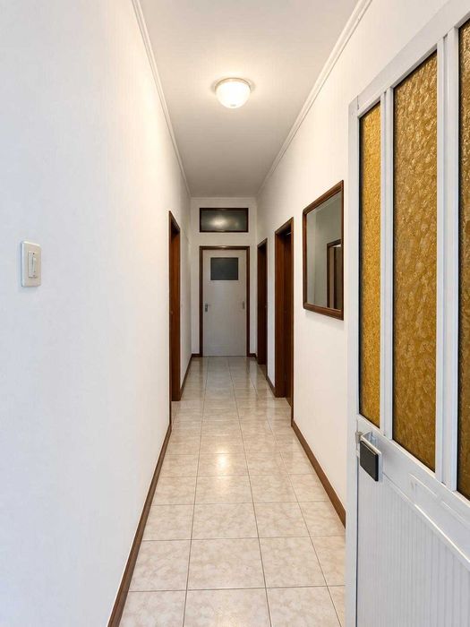 Andar Moradia T1 Com terraço