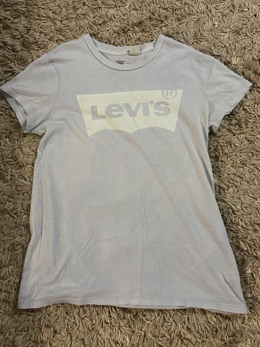 футболка Levis блакитна