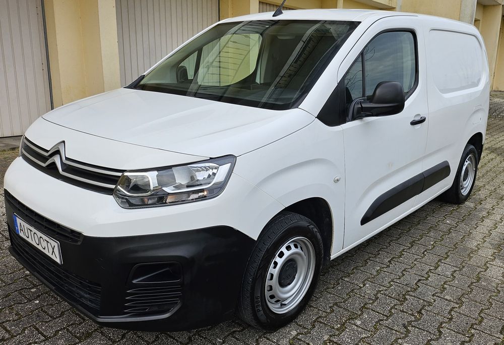 Citroën Berlingo cx automática 8 vel.