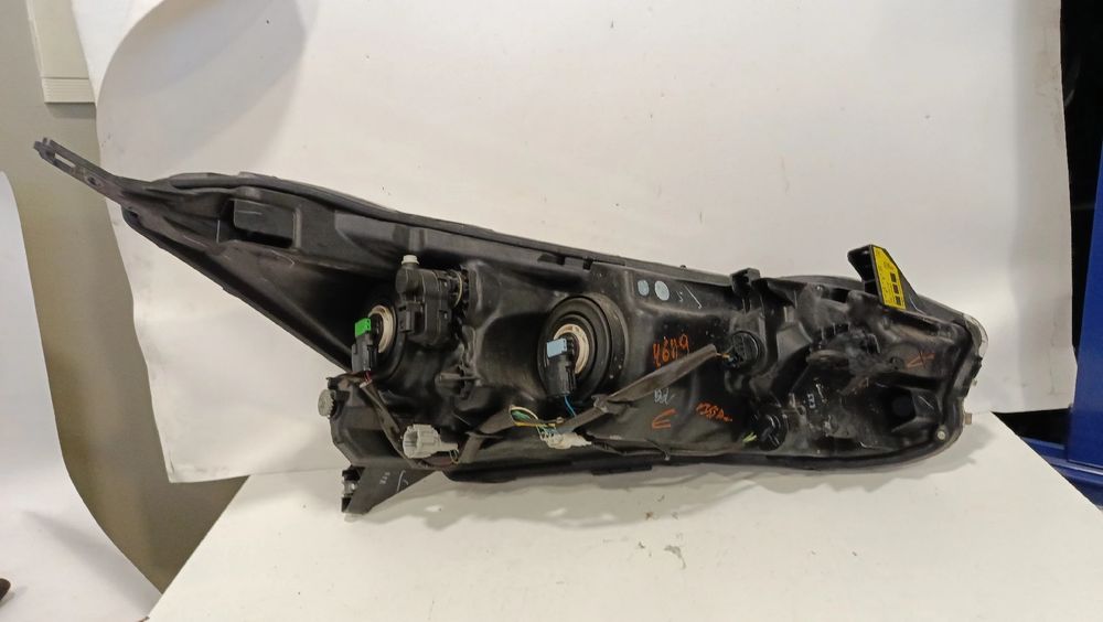 Ótica / farol esquerda NISSAN Micra V (K14)