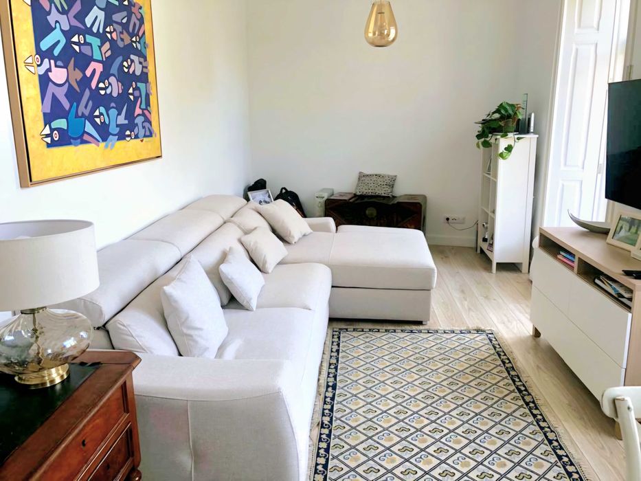 Arrendamento de apartamento T2 na praça 25 de Abril, 7, Algés