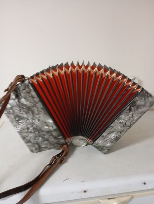 Concertina Claude Sigrisa